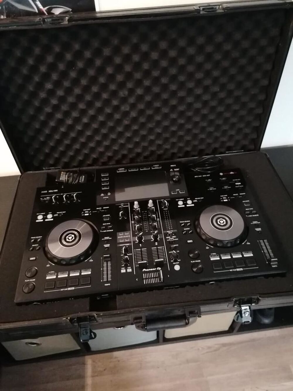 Console de mixage Pioneer XDJ-RR avec &eacute;tui Instruments de musique