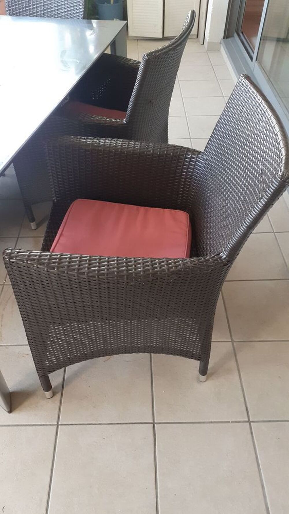 Table et chaises d'ext&eacute;rieur Meubles