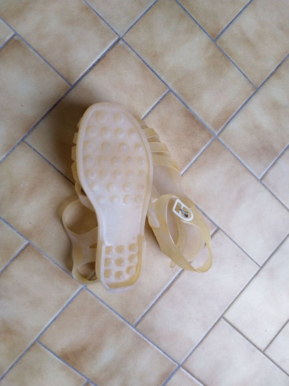 Sandales en plastique pour l'eau
Chaussures