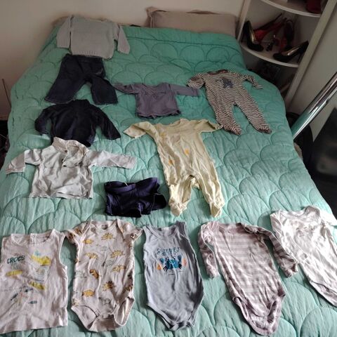 V�tements 12  mois gar�on 10 Toudon (06)