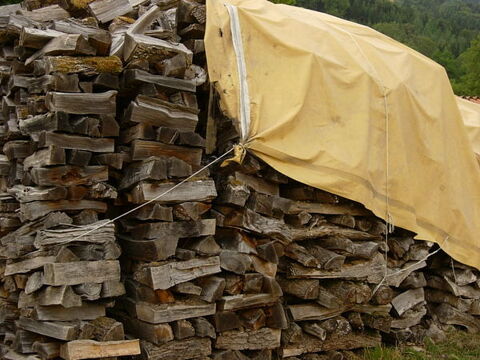 Bois de chauffage 3 ans de s�chage 65 Saint-Igny-de-Vers (69)