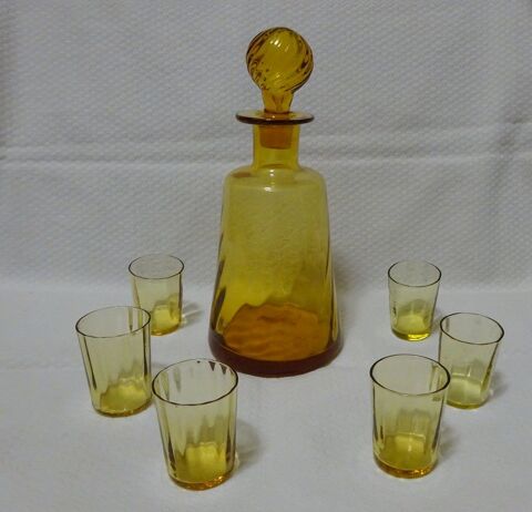 Service � liqueur type Georges Sand XIXe 22 Mondragon (84)