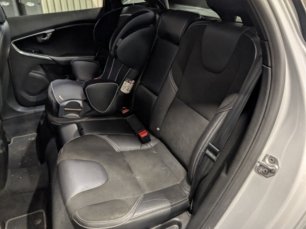 V40 T2 122 R-Design 2015 occasion 59600 Maubeuge
