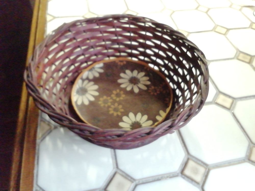 Jolie corbeille ronde rustique en osier ann&eacute;e 70 Cuisine