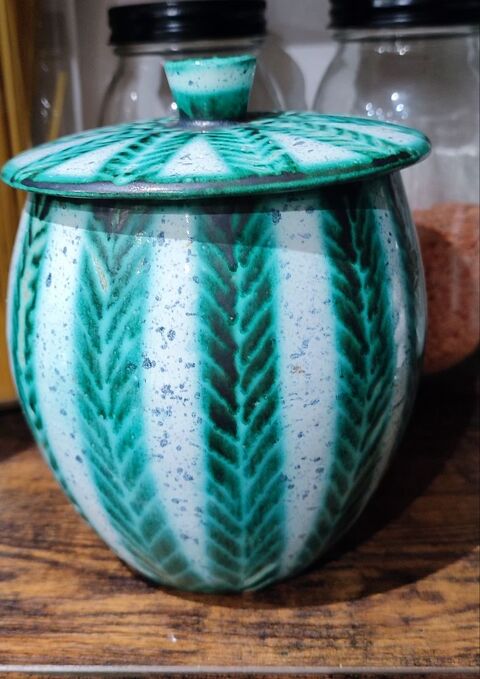 Pot couvert c�ramique Vallauris par Charles Voltz 115 Clermont (60)