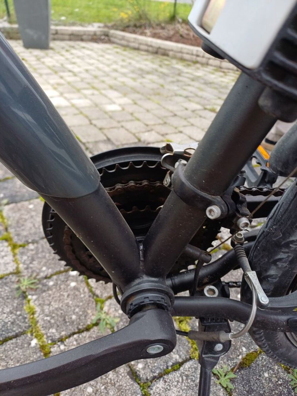 V&eacute;lo B'Twin noir tr&egrave;s Bon &eacute;tat Vélos