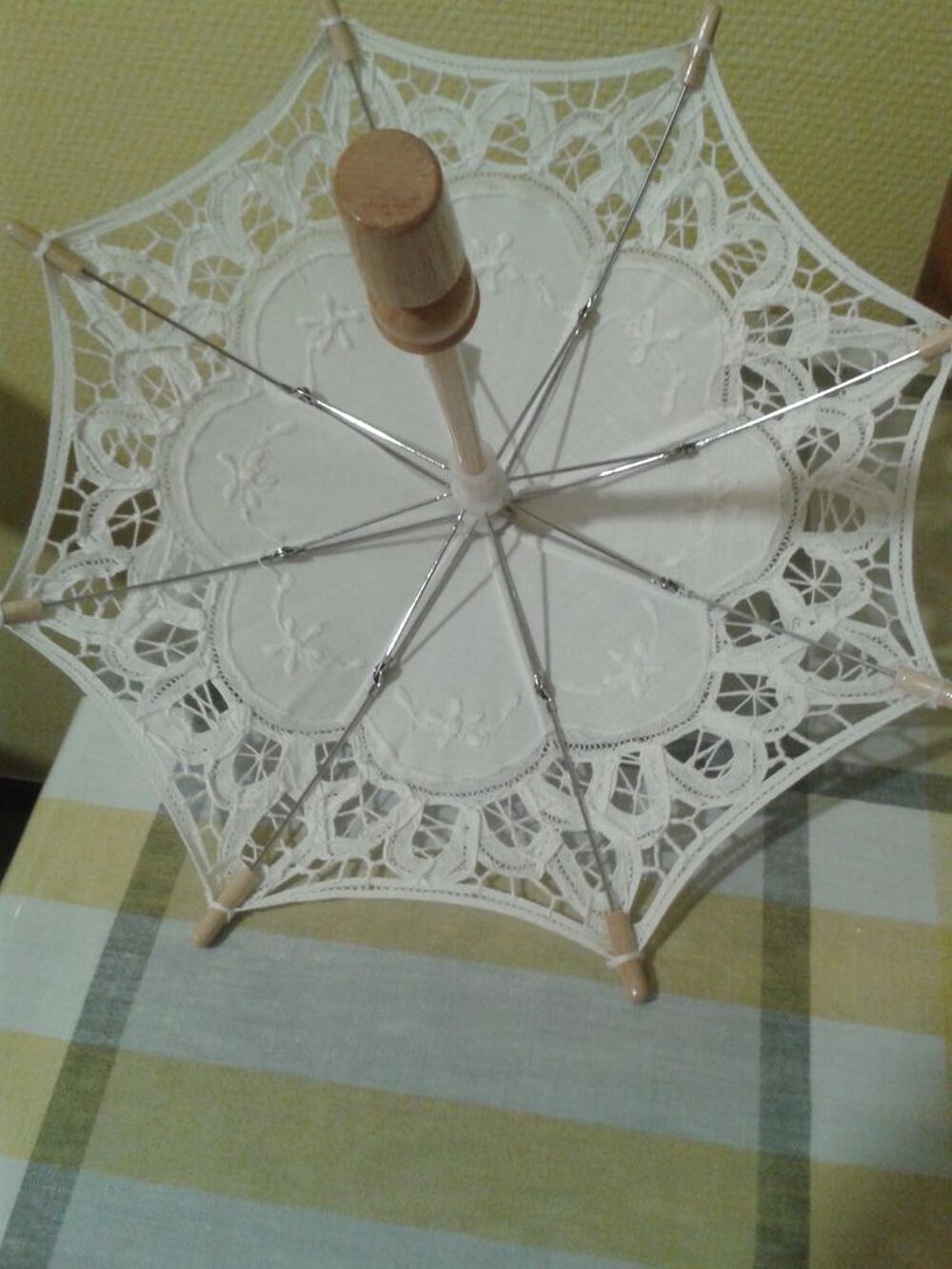 Ombrelle neuve en dentelle coton blanc pour poup&eacute;e Jeux / jouets