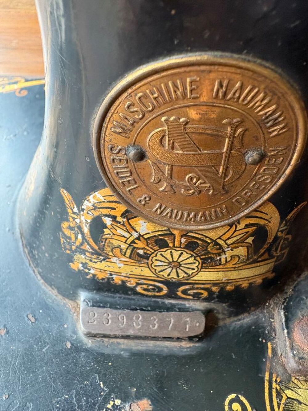 Machine &agrave; coudre ancienne 