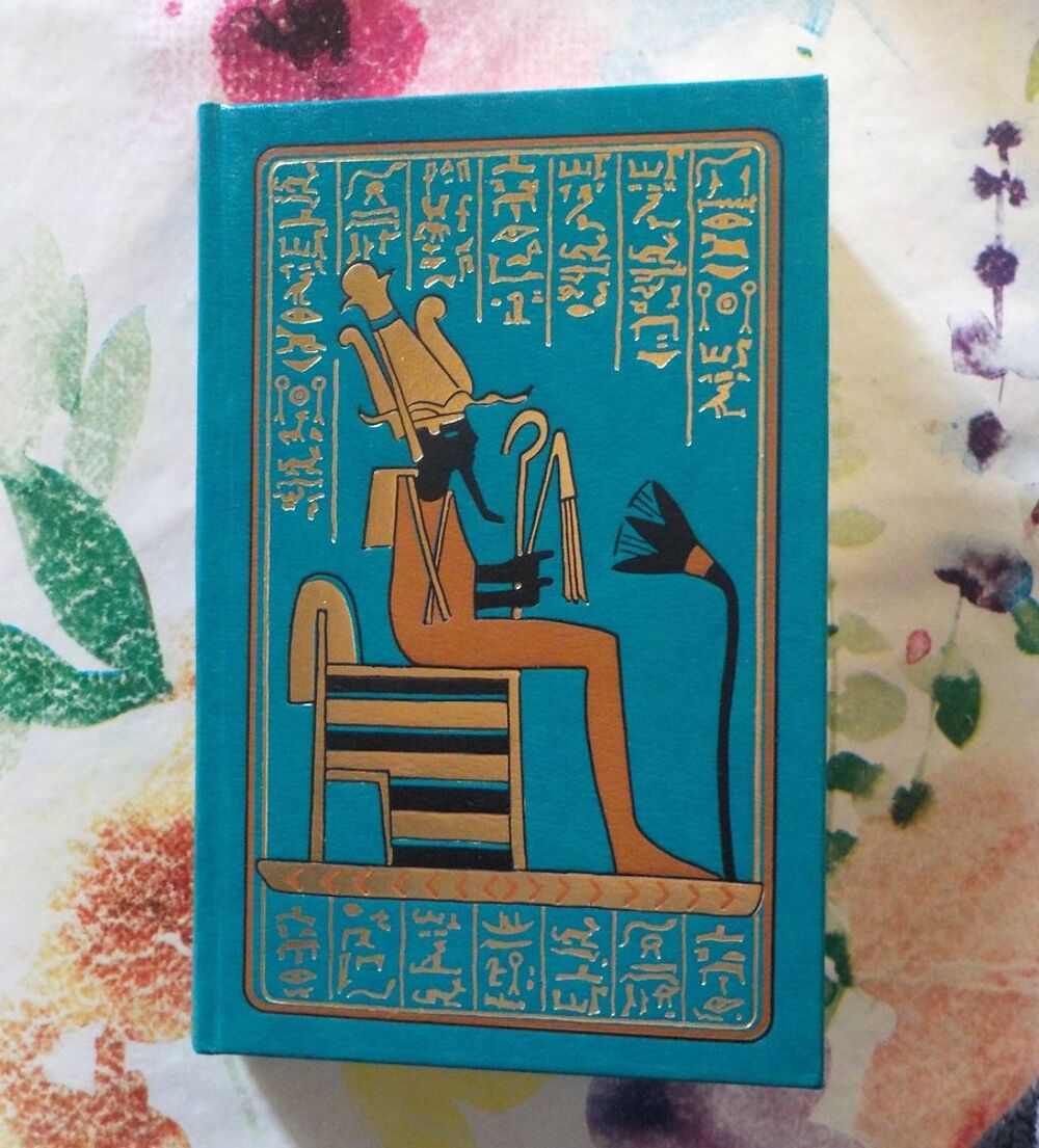 LES MOMIES par Ange-Pierre LECA Ed. Famot Livres et BD