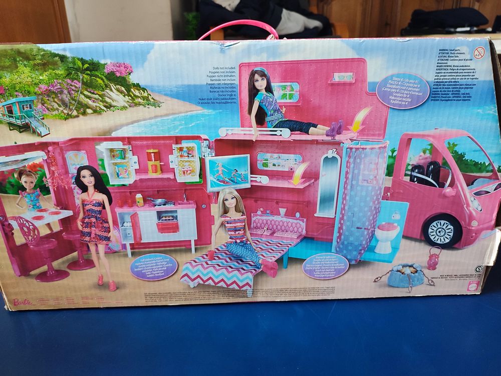 Ensemble Camping car Barbie/v&ecirc;tements et accessoires/Barbies Jeux / jouets