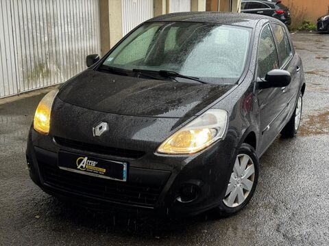 Renault Clio III 1.2 16V 75 eco2 Yahoo 2011 occasion Pontault-Combault 77340