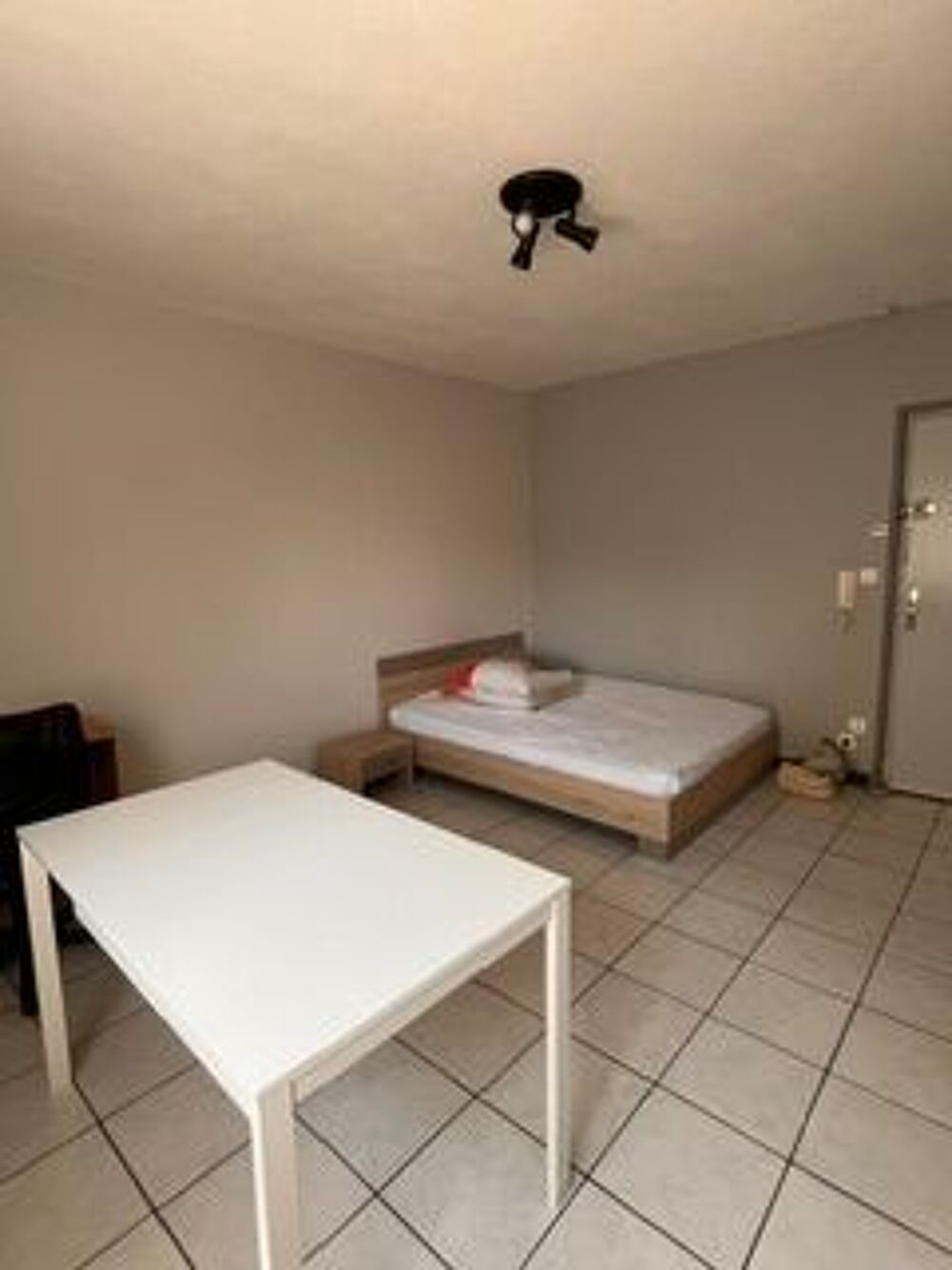 Location Appartement STUDIO MEUBLE Nancy