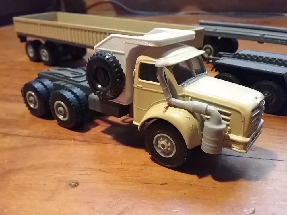 Solido camion Berliet Sahara. GTi75 Jeux / jouets