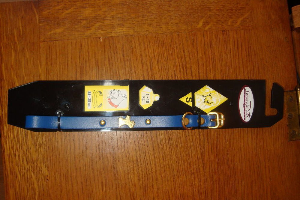   Collier en cuir 12 neuf taille S pour chien. 