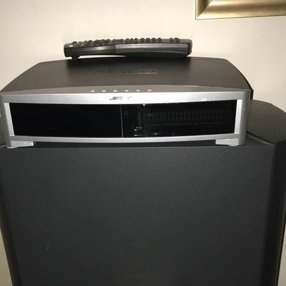 Homme Cin&eacute;ma BOSE Audio et hifi