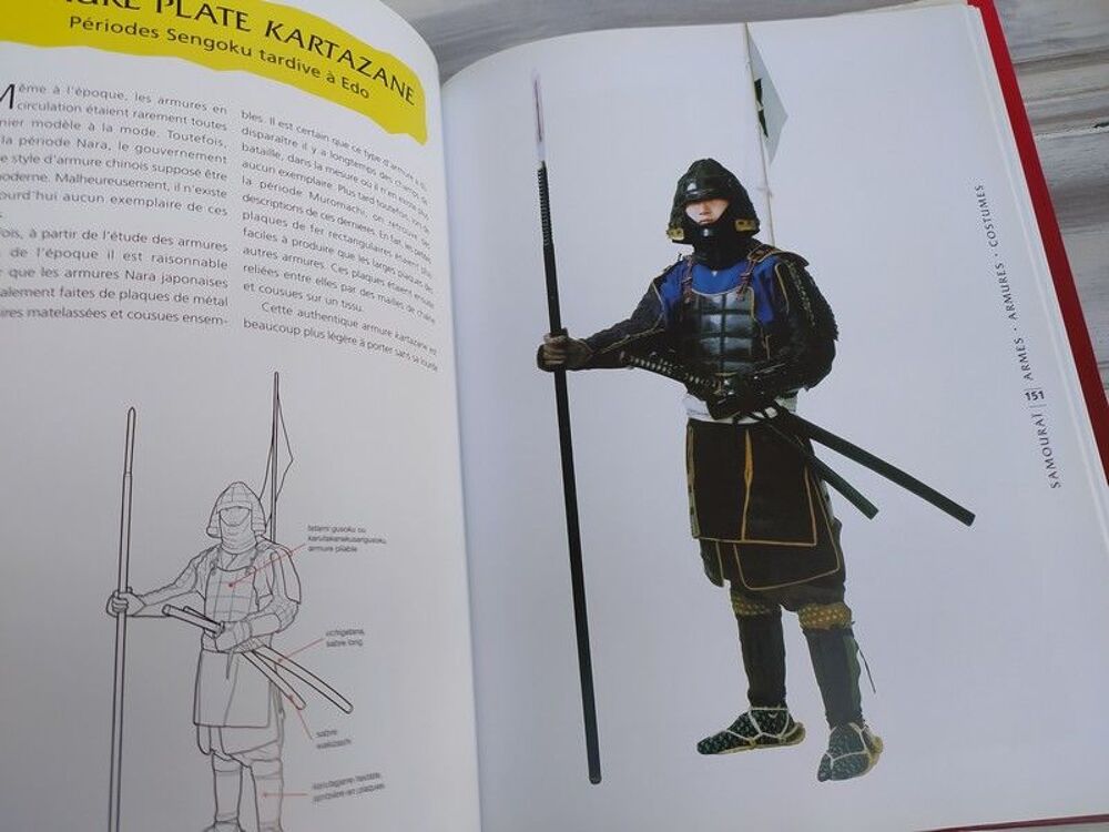 Samoura&iuml; Armes Armures Costumes Mitsuo Kure Livres et BD
