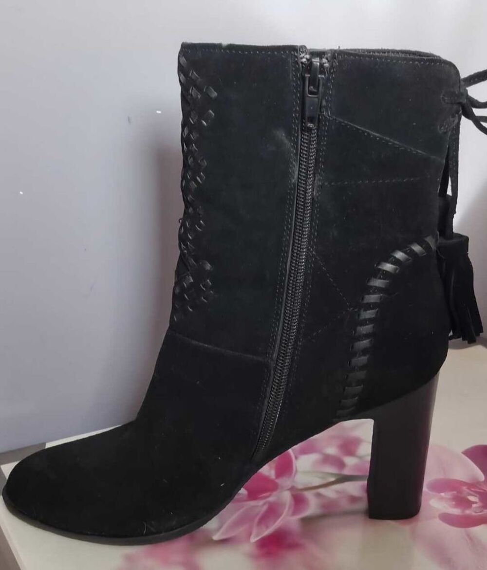 Tr&egrave;s jolies bottines cuir et daim P39 TBE Chaussures
