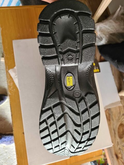 Chaussure de Sécurité neuf Taille46 28 Lille (59)