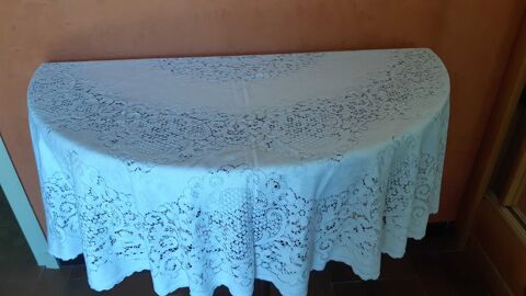 nappe ronde dentelle Brignais (69)