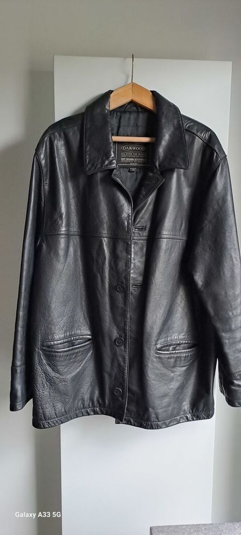 veste Homme en cuir de couleur noir. 40 Presles (95)