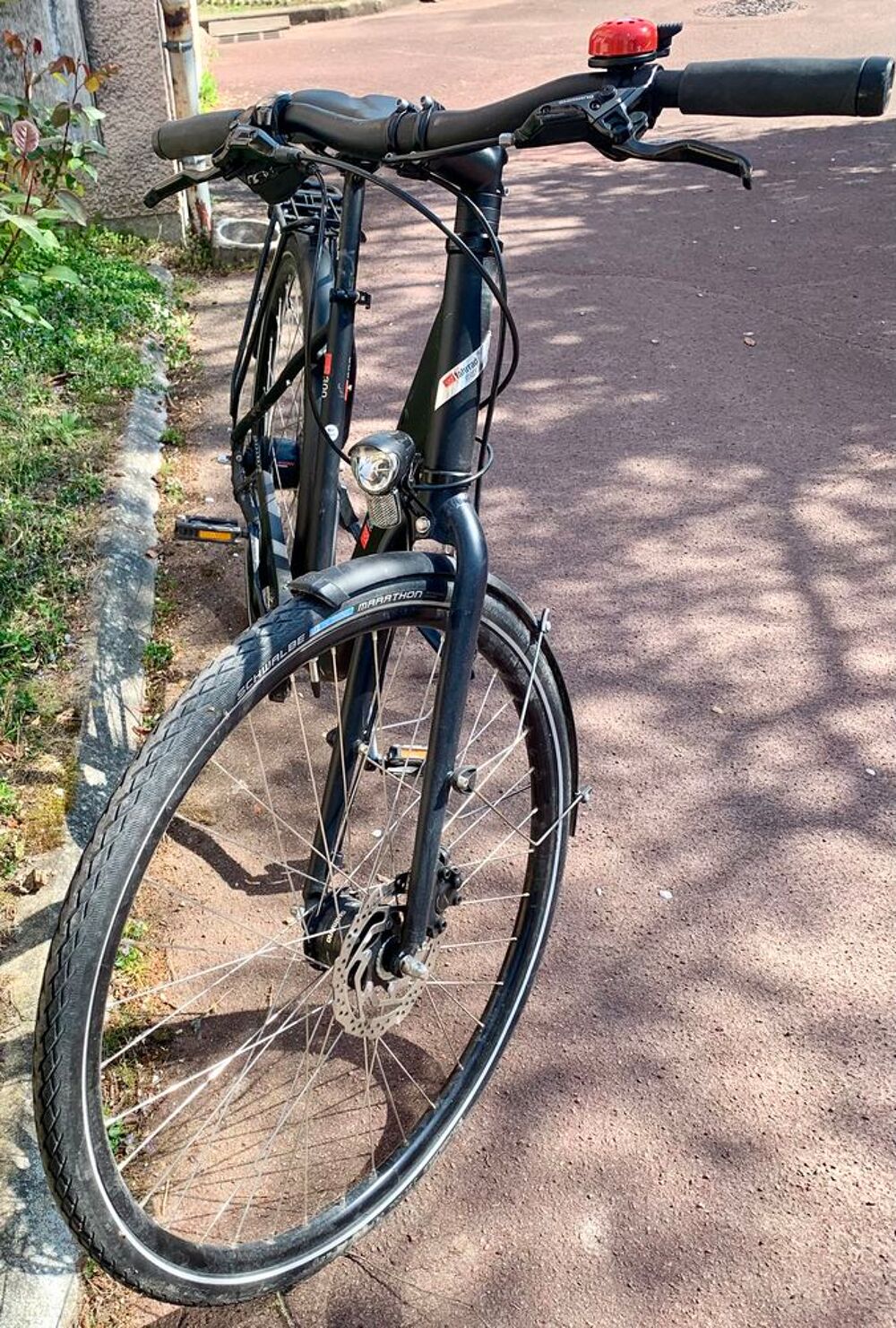 V&eacute;lo Kalkhoff pour dame, tr&egrave;s bonne qualit&eacute;, excellent &eacute;tat Vélos