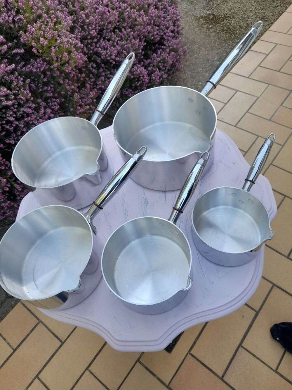 Lot de cinq casseroles Cuisine