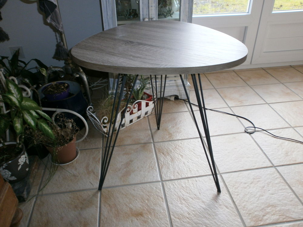 Gu&eacute;ridon pieds m&eacute;tal Décoration