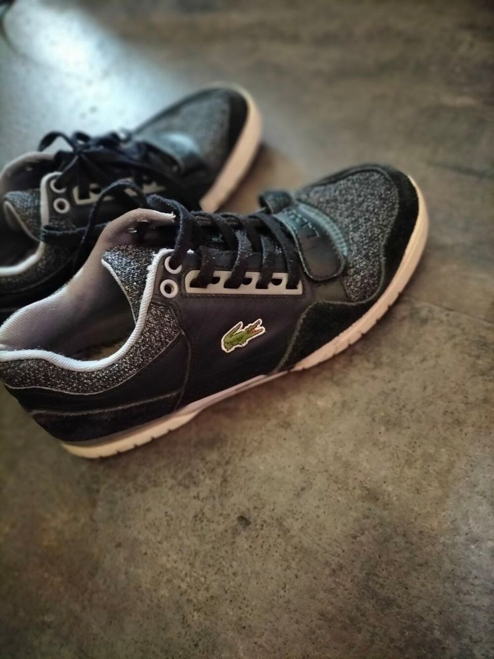 Basket Lacoste pointure 40 tr&egrave;s bon &eacute;tat Chaussures