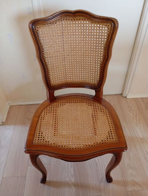 5 Chaises Vintage bon état plus 1 défectueuse 50 Rennes (35)