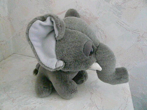 Peluche   Eléphant    Big Headz 6 Franqueville-Saint-Pierre (76)