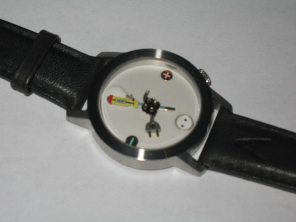 Montre originale Akt&eacute;o pour un &eacute;lectricien Bijoux et montres
