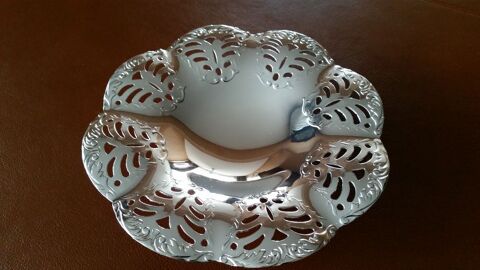 Bonbonniere en metal argente 30 Paris 13 (75)