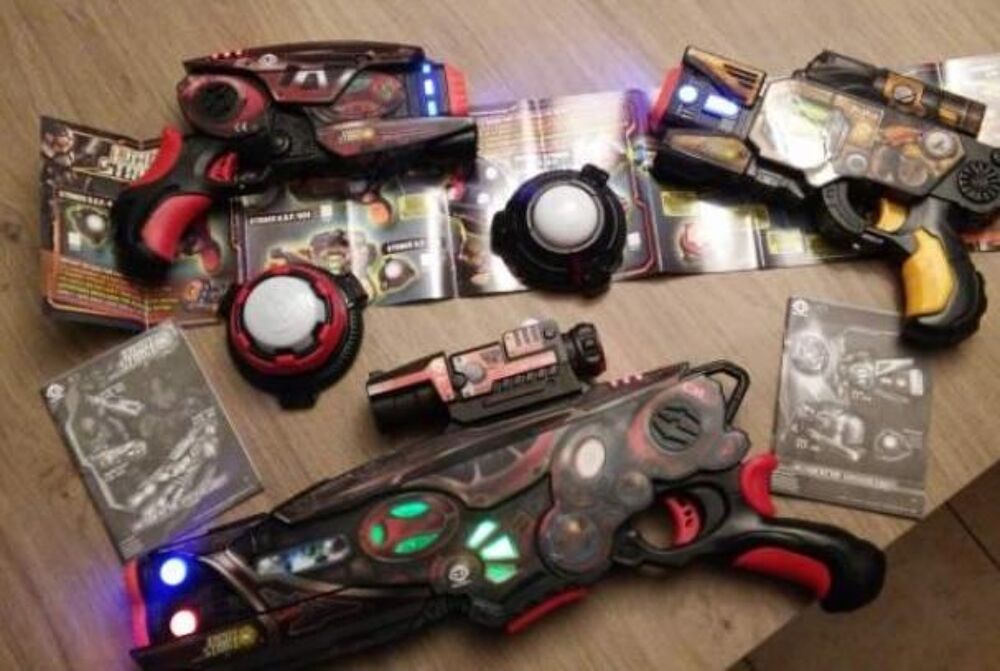 Pistolets de type laser game pour jouer chez soi Jeux / jouets