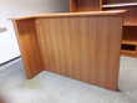 tr&egrave;s belle banque d accueil avec bureau incorpore en bois Meubles