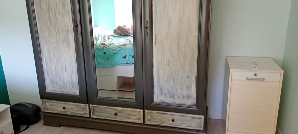 Armoire chambre &agrave; coucher adulte et commode Meubles