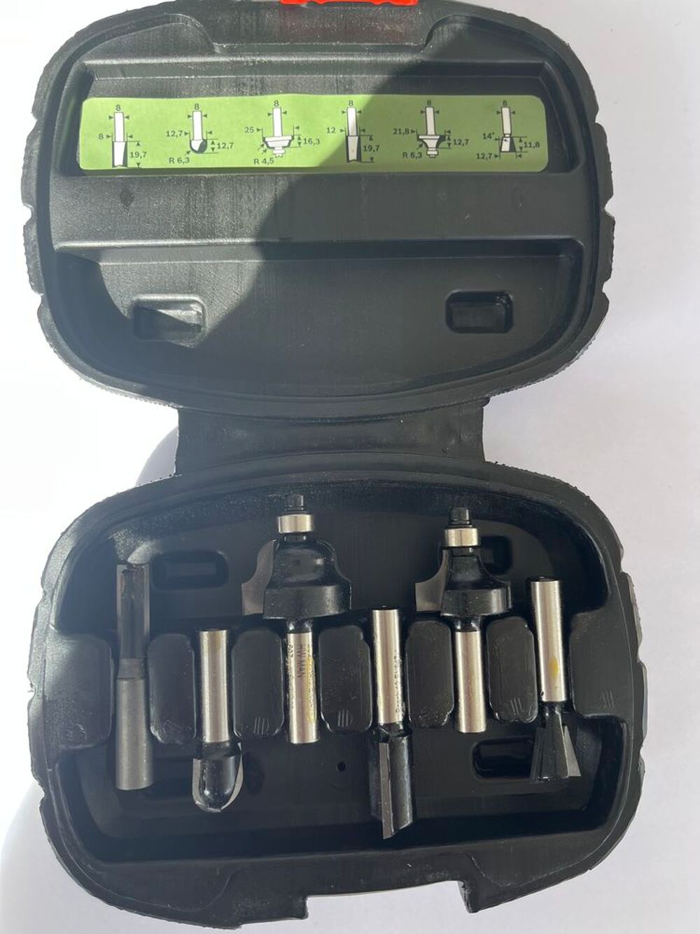 D&eacute;fonceuse Bosch POF1400 ACE &eacute;tat neuf Bricolage