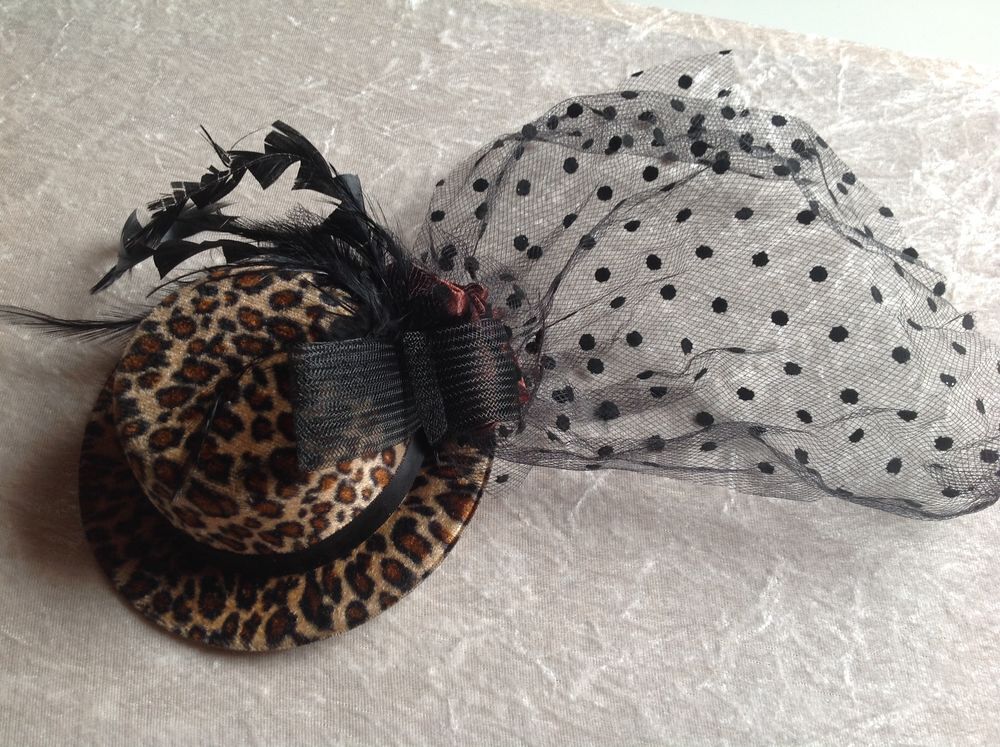 SERRE-T&Ecirc;TE MINI CHAPEAU R&Eacute;TRO L&Eacute;OPARD Envoi Possible Bijoux et montres