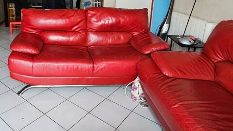2 canapes en cuir 250 Meaux (77)