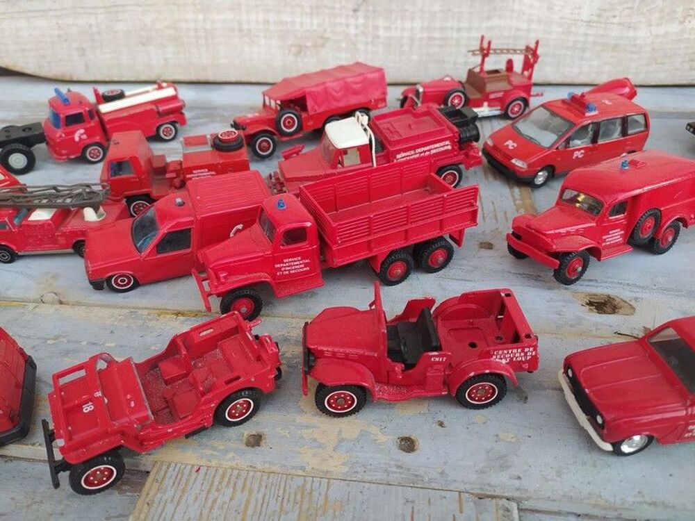 Lot V&eacute;hicules Pompiers Camion Voiture Solido Jeux / jouets