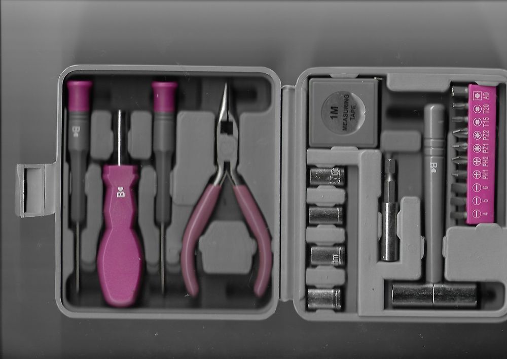 COFFRET DE 21 PIECES DE BRICOLAGE Bricolage