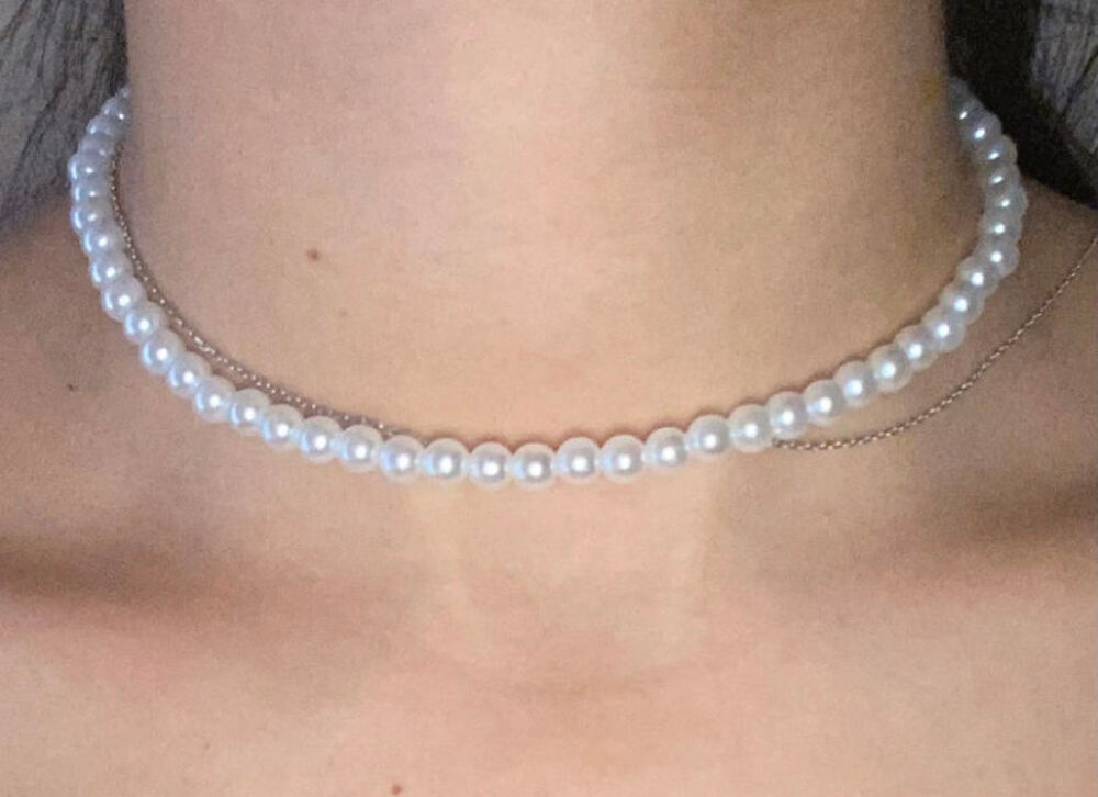 Collier perl&eacute; blanc ras du cou neuf Bijoux et montres