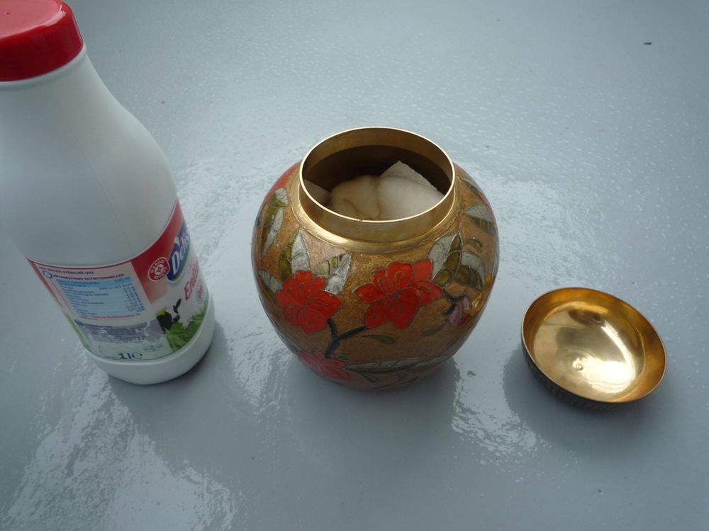 Bocal - Urne m&eacute;tallique &eacute;maill&eacute;e D�coration