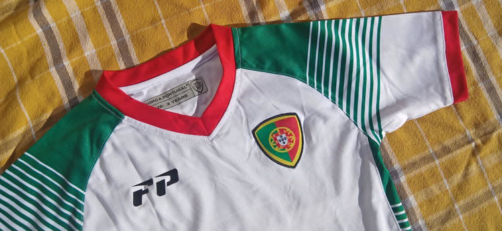 Ensemble Tee-shirt &amp; Short "For&ccedil;a Portugal" en Taille 3 Ans Vêtements enfants