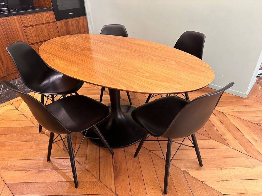 Table de salle a manger et chaises Meubles