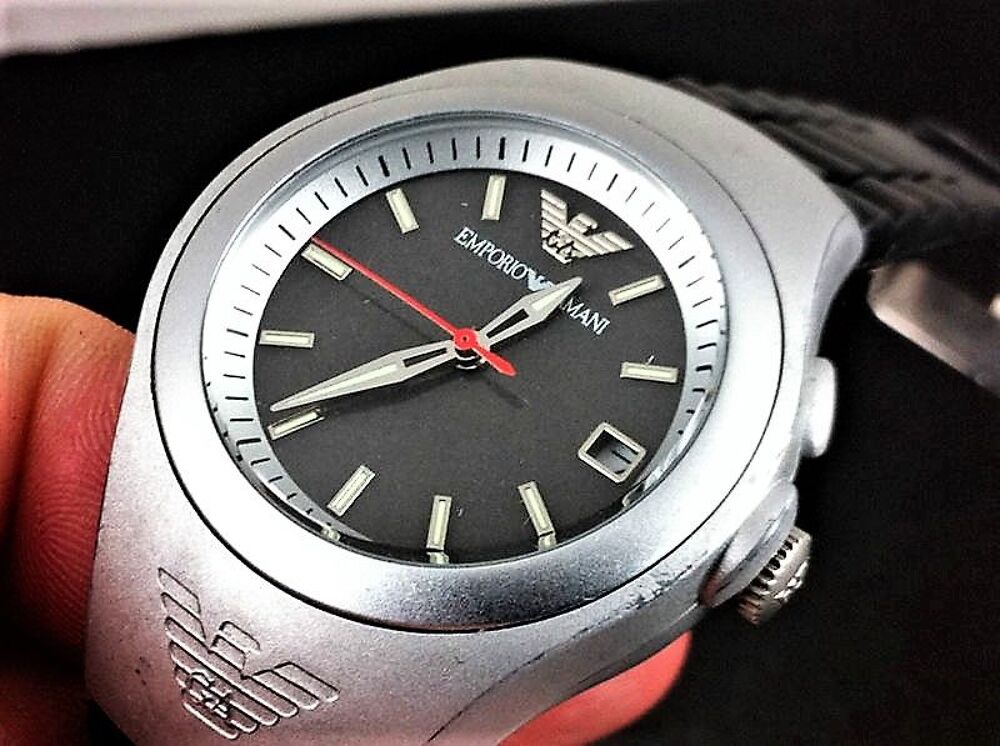 EMPORIO ARMANI AR1115 MONTRE DIV0226 Bijoux et montres