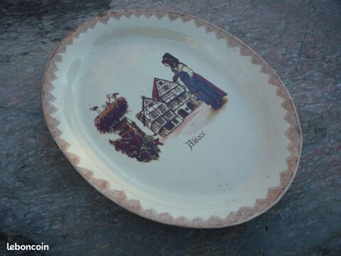 Plat déco Alsacien/cigogne
15 Castres (81)