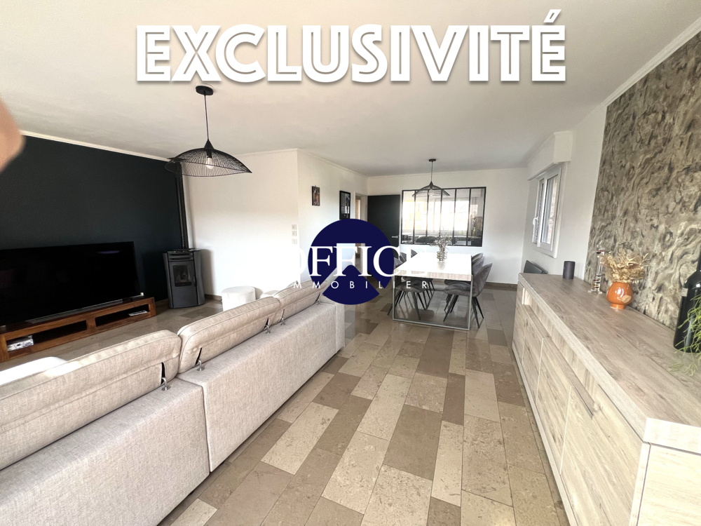 Vente Maison EXCLUSIVITÉ – LENS – MAISON ENTIÈREMENT RÉNOVÉE – 3 CHAMBRES + BUREAU – DOUBLE GARAGE – JARDIN Lens