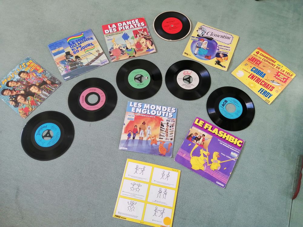 Anciens 45 tours ambiance et enfants CD et vinyles