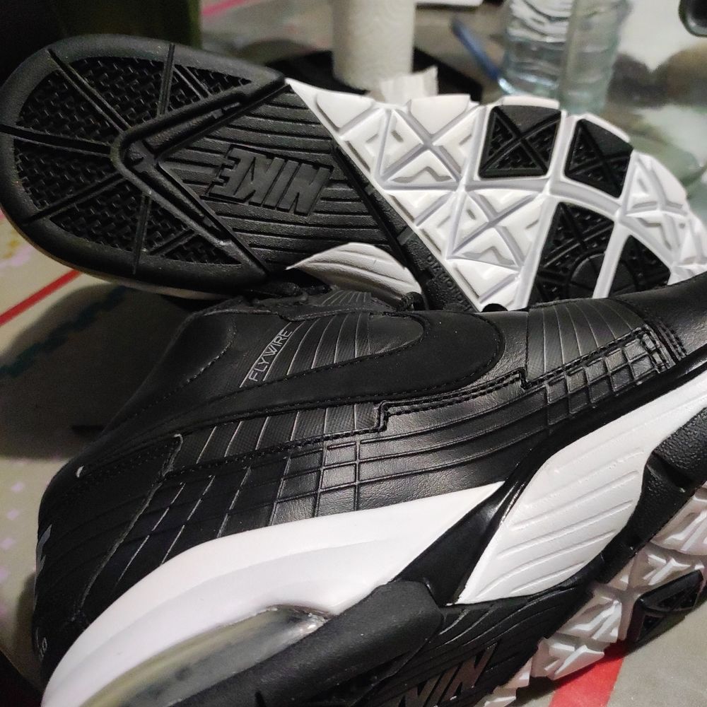 Baskets Nike vintage rare 1990/2010 neuves. Chaussures