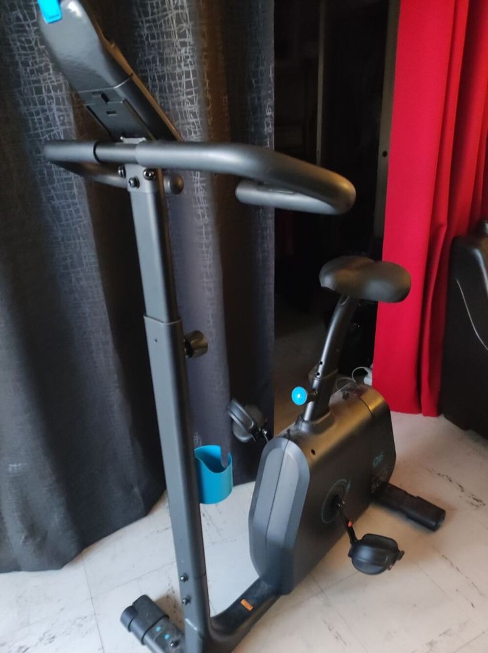 v&eacute;lo appartement Decathlon sans prise &eacute;lectrique Vélos